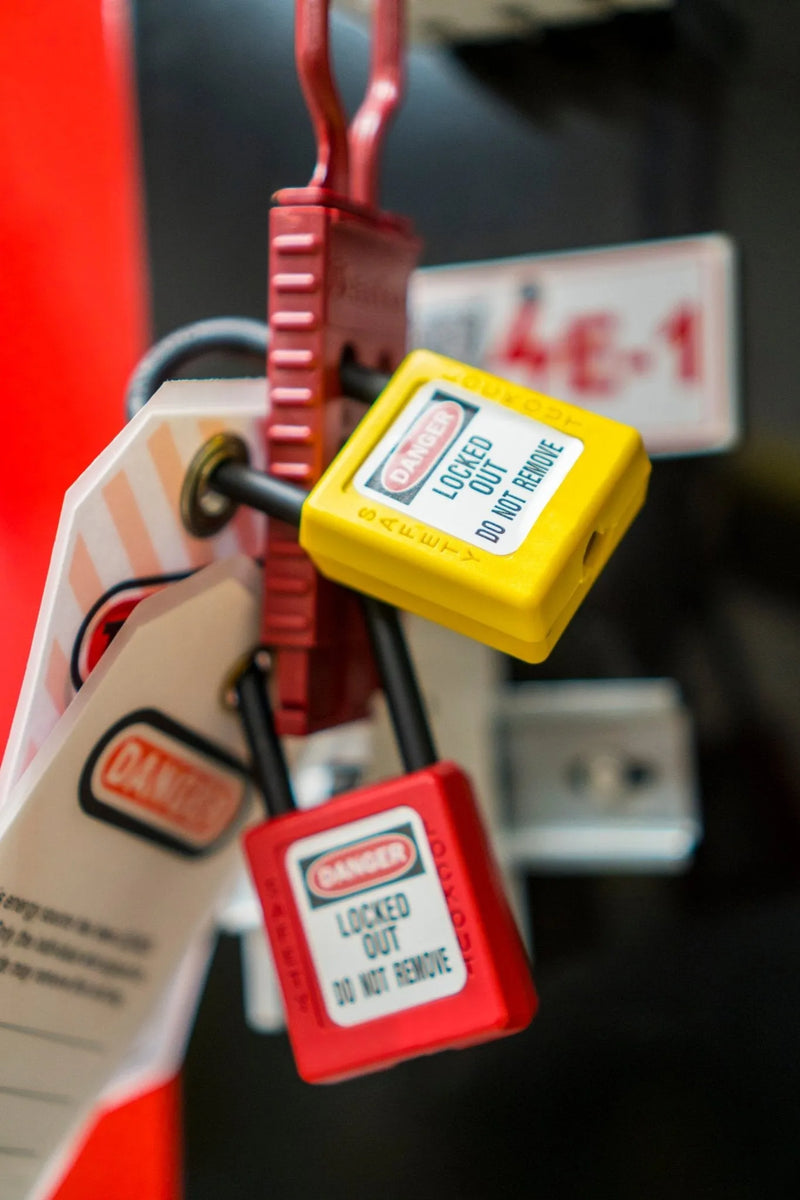 Moraillons - Comment et quand les utiliser ? | Lockout Tagout