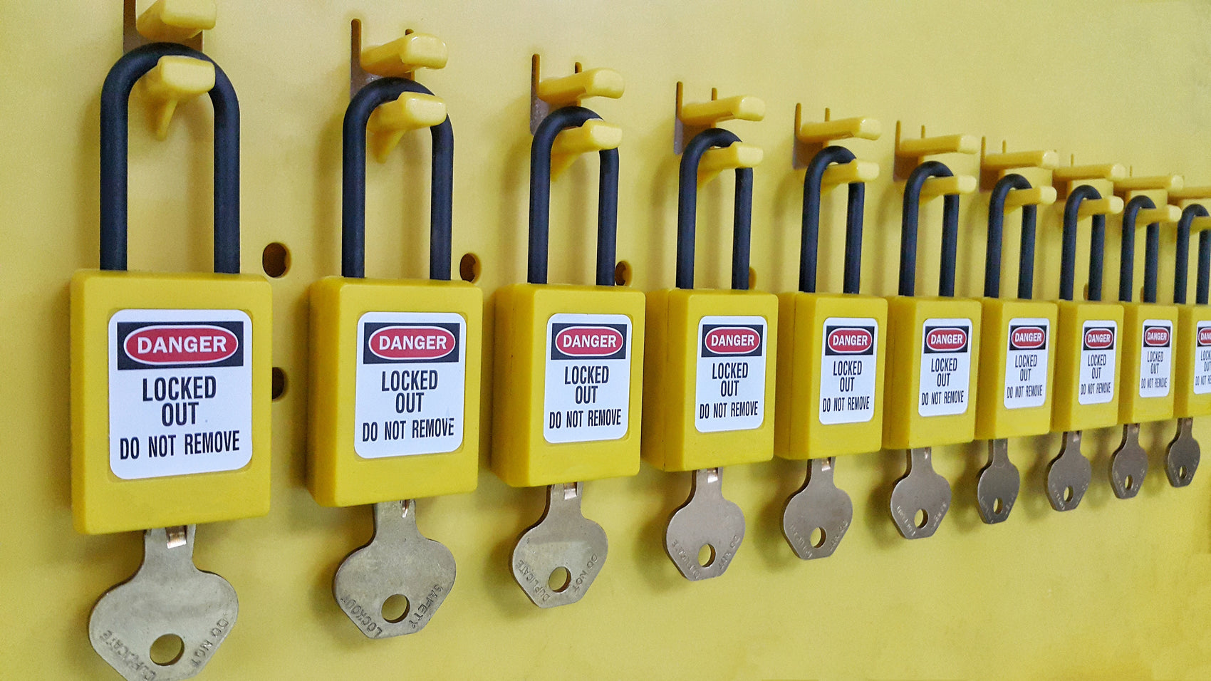 Procédures Lockout-Tagout pour une sécurité optimale au travail